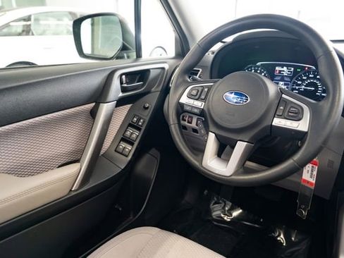 Used 2017 Subaru Forester 2.5i Premium AWD/4WD image 11