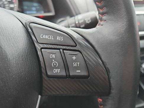 Used 2015 MAZDA MAZDA3 i Touring w/ Technology Package image 25