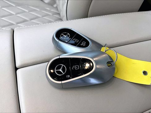 Used 2024 Mercedes-Benz S 580 4MATIC Sedan w/ Warmth & Comfort Package image 12