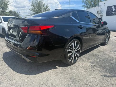 Used 2022 Nissan Altima 2.5 SR FWD image 5