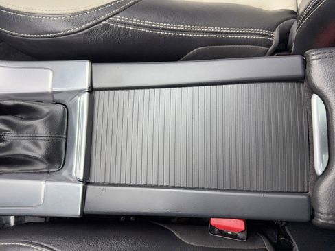 Used 2017 Volvo XC60 T6 Dynamic w/ Preferred Option Package image 32