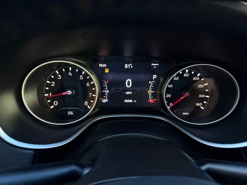 Used 2019 Jeep Compass Latitude w/ Popular Equipment Group FWD image 16