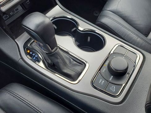 Used 2020 Jeep Grand Cherokee Limited X image 42