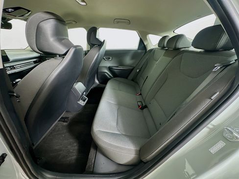 Used 2025 Kia K4 FWD image 26