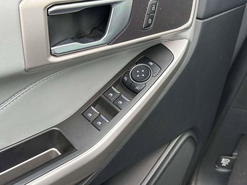 Used 2023 Ford Explorer XLT w/ Equipment Group 202A image 16