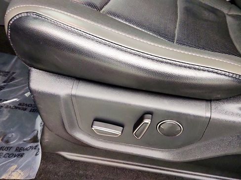 Used 2019 Ford F150 Raptor w/ Equipment Group 802A Luxury image 12