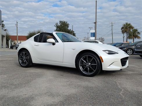 Used 2019 MAZDA MX-5 Miata RF Grand Touring image 2