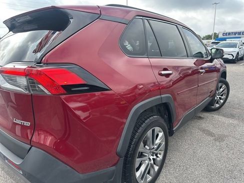 Used 2019 Toyota RAV4 Limited w/ Cold Weather Package FWD image 2
