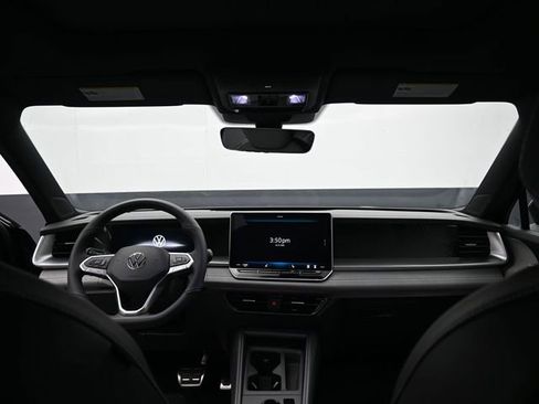 New 2026 Volkswagen Tiguan SE R-Line image 10