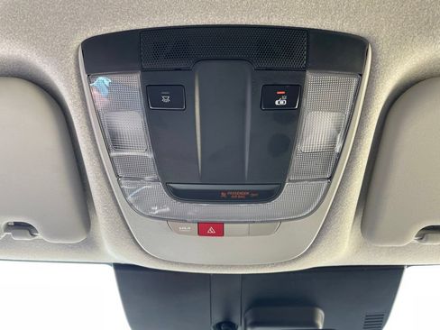Used 2023 Kia Niro EX FWD image 18