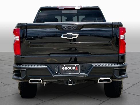 Used 2025 Chevrolet Silverado 1500 LT Trail Boss w/ Convenience Package II image 5