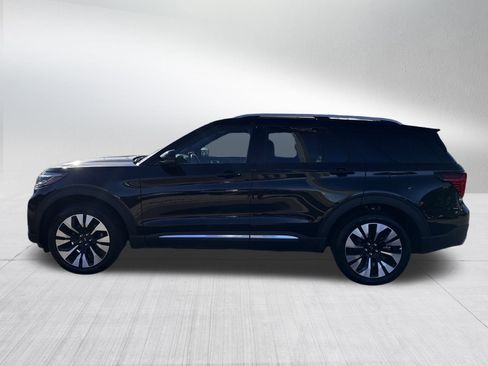 Certified 2025 Ford Explorer Platinum w/ LUX Leather Package image 4