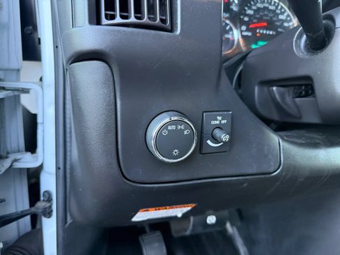 Used 2023 Chevrolet Express 2500 Extended w/ Driver Convenience Package RWD image 13