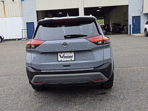 Used 2021 Nissan Rogue SL AWD/4WD image 7