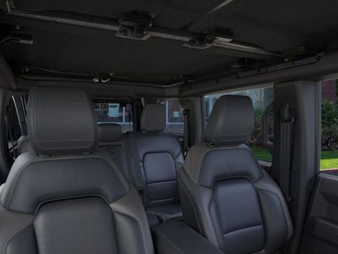 New 2025 Ford Bronco Outer Banks image 12