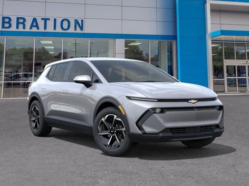 New 2026 Chevrolet Equinox EV LT image 7