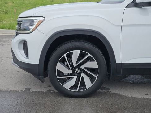 Used 2024 Volkswagen Atlas SE FWD image 10