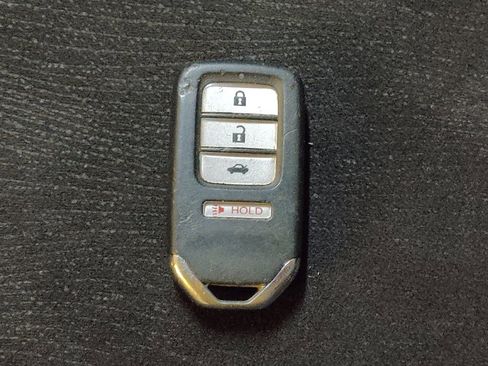 Used 2014 Honda Accord EX image 32