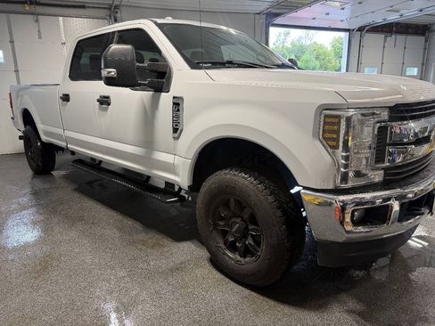 Used 2019 Ford F250 XLT w/ XLT Value Package AWD/4WD image 5