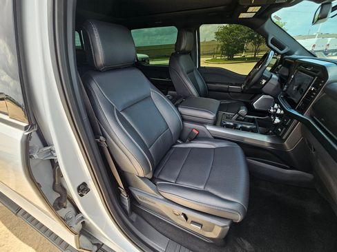 Used 2025 Ford F150 Lariat w/ Equipment Group 502A High image 33