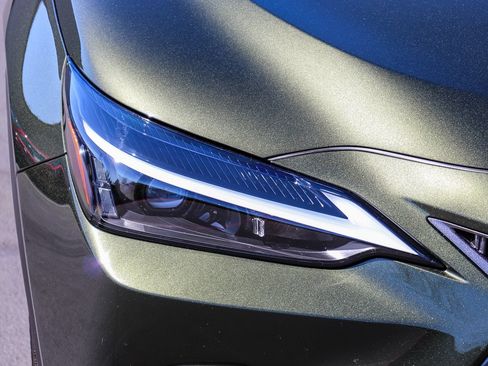 Used 2024 Lexus NX 250 FWD image 12