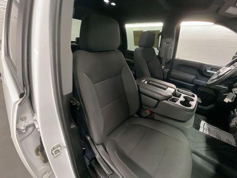 Used 2023 Chevrolet Silverado 2500 Custom w/ Custom Value Package image 25