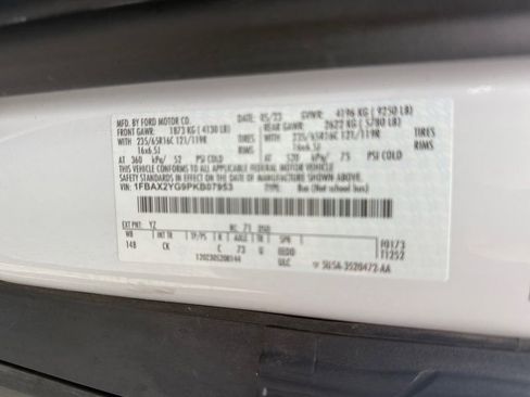 Used 2023 Ford Transit 350 XLT image 38