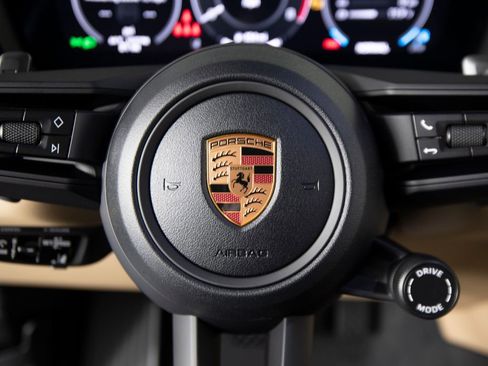 New 2026 Porsche Cayenne image 28