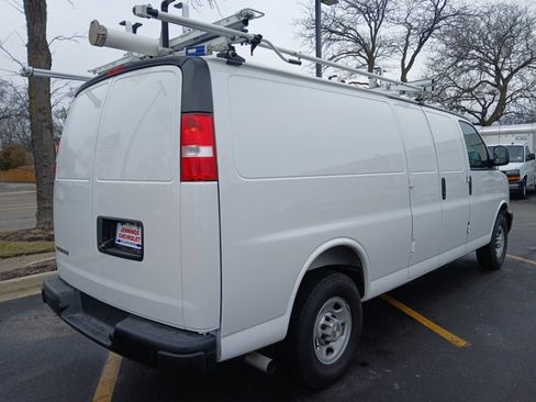 Used 2025 Chevrolet Express 2500 Extended w/ Communications Package image 4