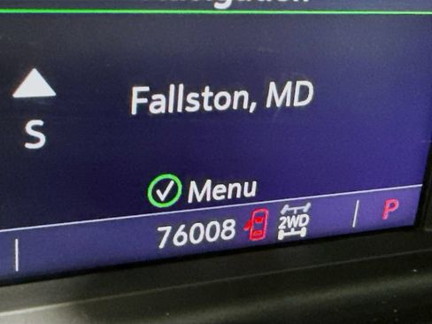 Used 2021 Chevrolet Suburban Z71 w/ Rear Media and Nav Package AWD/4WD image 4