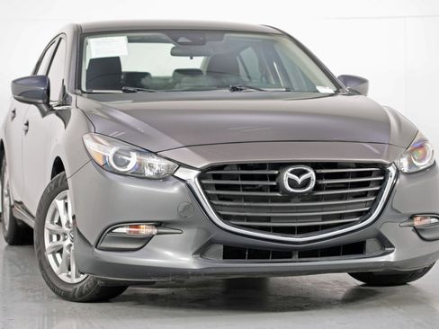 Used 2018 MAZDA MAZDA3 Sport w/ Preferred Equipment Package image 2