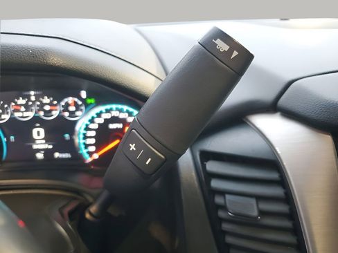 Used 2020 GMC Yukon XL Denali w/ Denali Premium Package image 39