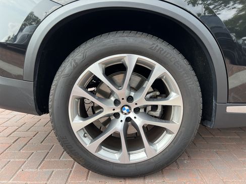 Used 2024 BMW X5 xDrive40i w/ Premium Package AWD/4WD image 13