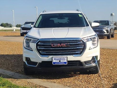 Used 2024 GMC Terrain SLT image 26
