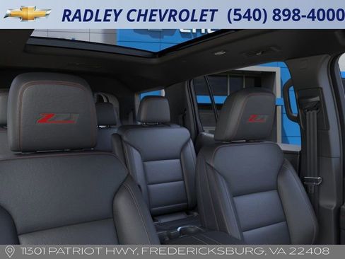 New 2026 Chevrolet Traverse Z71 w/ Driver Confidence Package image 24