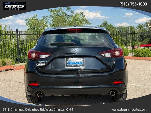 Used 2018 MAZDA MAZDA3 Touring FWD image 6