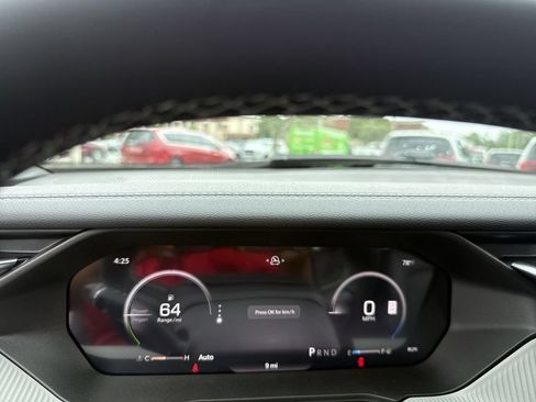 New 2026 Jeep Cherokee Limited AWD/4WD image 18