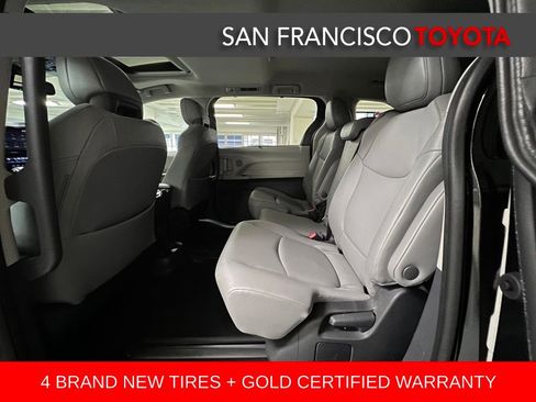 Certified 2024 Toyota Sienna XLE image 15