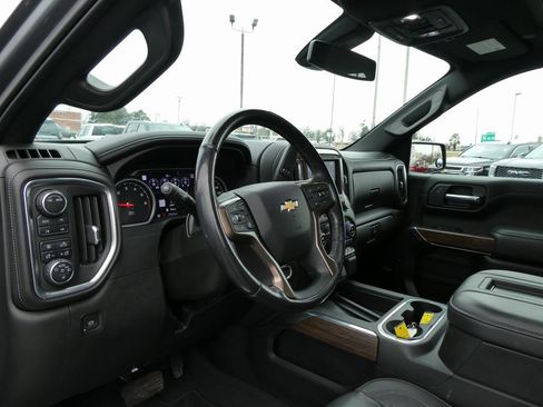 Certified 2021 Chevrolet Silverado 1500 High Country w/ Safety Package II image 20