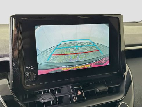 Used 2025 Toyota Corolla SE FWD image 17