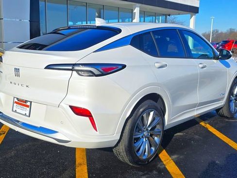 New 2026 Buick Envista Avenir FWD image 8