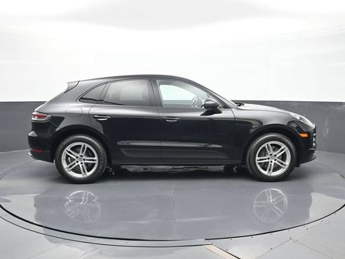 Certified 2020 Porsche Macan AWD/4WD image 24