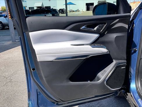 New 2026 Chevrolet Traverse High Country w/ LPO, Floor Liner Package image 10