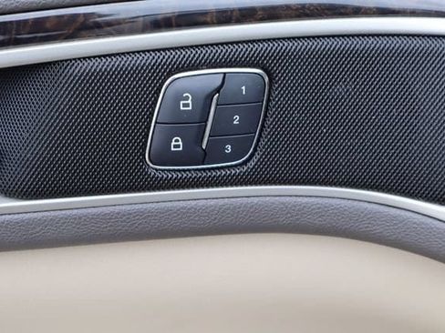 Used 2016 Lincoln MKZ w/ Equipment Group 300A Reserve FWD image 21