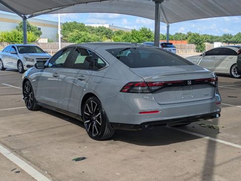 Used 2024 Honda Accord Touring image 7