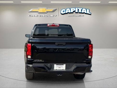 Used 2024 Chevrolet Colorado LT w/ LT Convenience Package RWD image 4