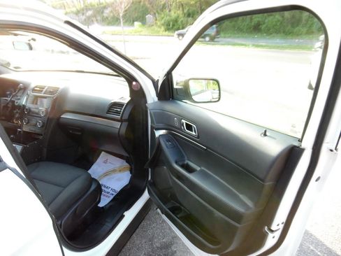 Used 2018 Ford Explorer 4WD Police Interceptor w/ Ultimate Wiring Package image 18