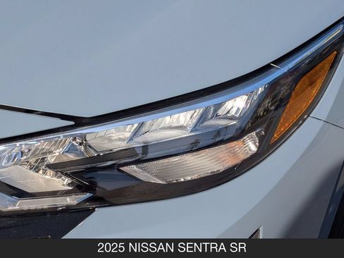 Certified 2025 Nissan Sentra SR FWD image 10
