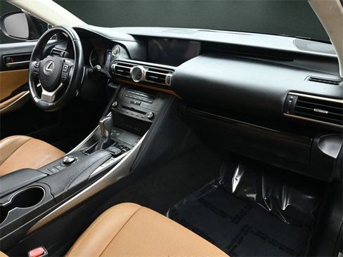 Used 2019 Lexus IS 300 AWD w/ Navigation Package image 20