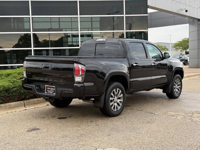 Used 2023 Toyota Tacoma Limited AWD/4WD image 3
